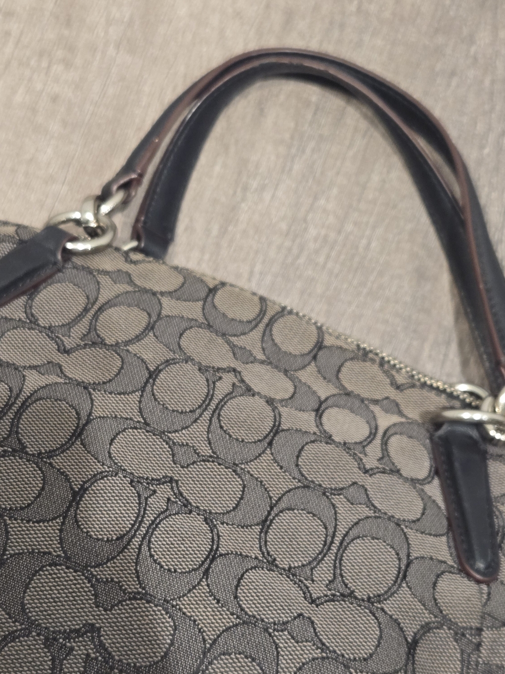 Coach Signature Small Kelsey Satchel Handbag Canvas Gray Black Purse Top Handles - Picture 12 of 16